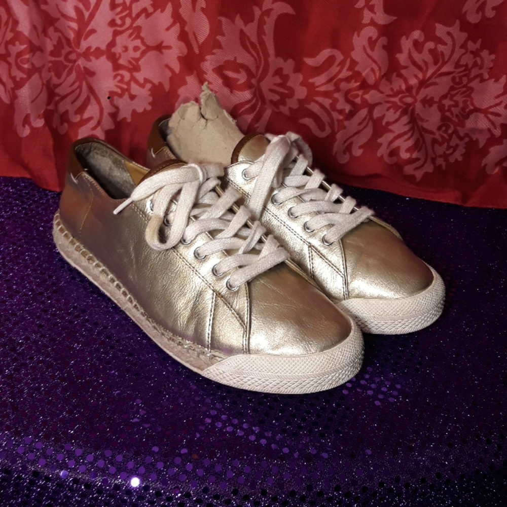 G. H. Bass & co shoes